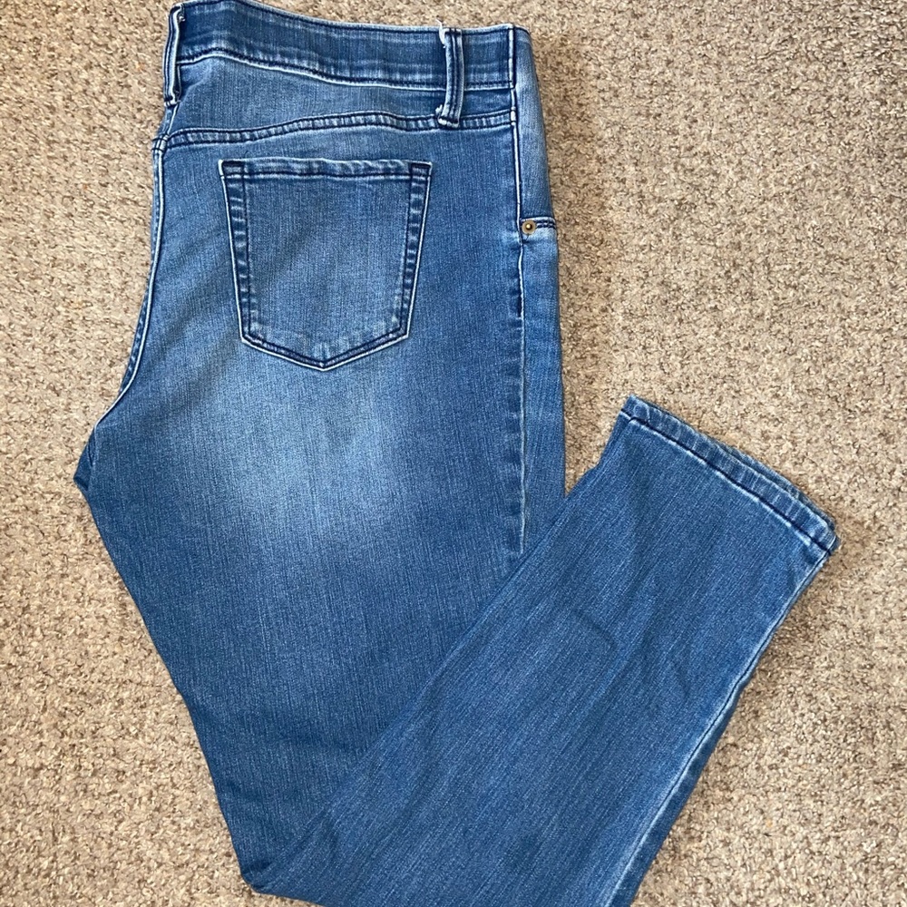 ⭐️ SIZE 14 maternity jeans